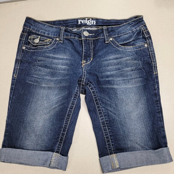 Reign Cropped Embellished Blue Jean Shorts Junior Size 7 - Picture 1 of 7